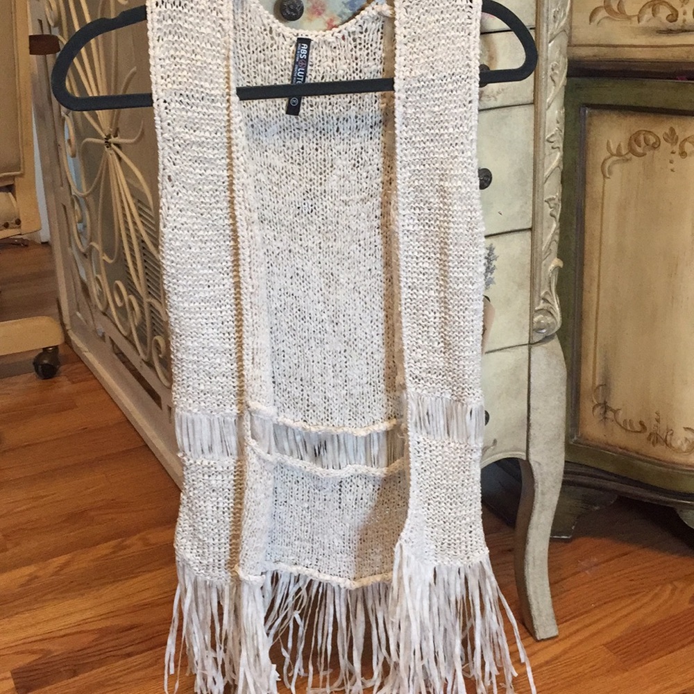 NWT woven vest with fringe